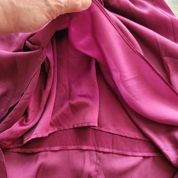 Vince Camuto Flutter Dress Women’s Size 4 Fuschia Pink Satin Assymetrical Sleeve - Picture 10 of 11